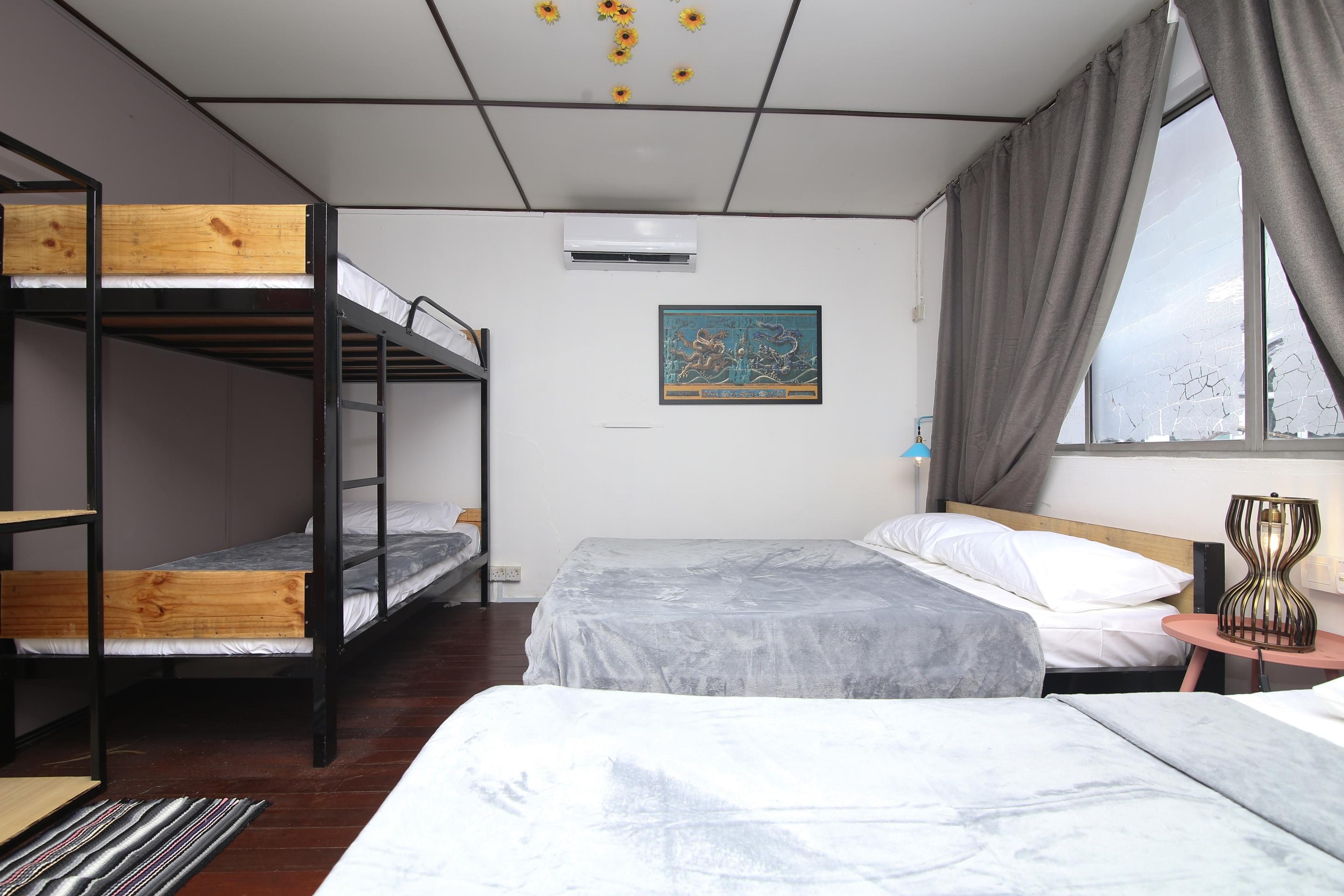 Spot On 90141 Threehouse Bed & Breakfast Кучінг Екстер'єр фото